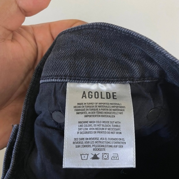 Agolde Carrie Skinny Bermuda Denim Shorts - Picture 11 of 12
